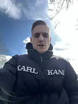 Stripchat Sex Cam of Cookieboy88