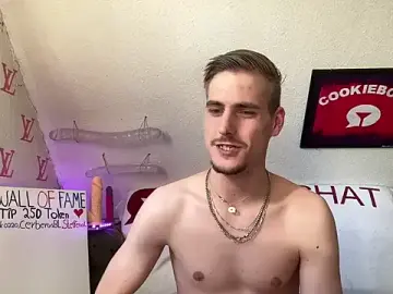Stripchat Live Sex Cam of Cookieboy88