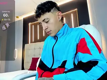 Stripchat Watch Live Sex Cams of Lobo_17_