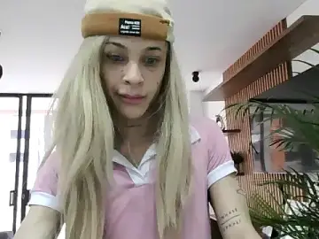 Stripchat Live Sex Cam of stormytt_