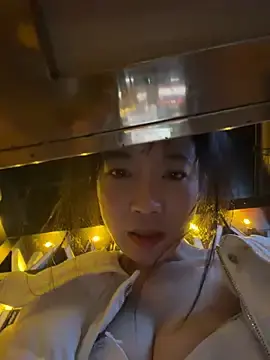 Stripchat Free Porn Cam of yourkeer