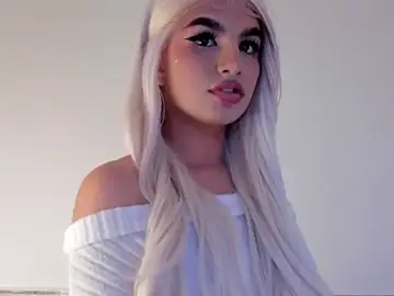 Stripchat Nude Webcam of Sophia_Cambpell