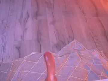 Stripchat Nude Webcam of Bllowjoyy