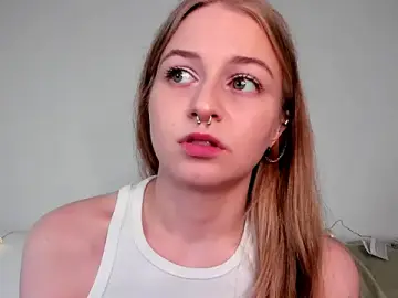 Stripchat Live Sex Cam of MiaMews