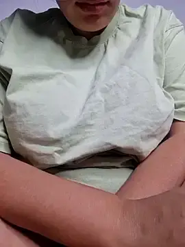 Stripchat Adult Webcam of Lonalonaa_19999