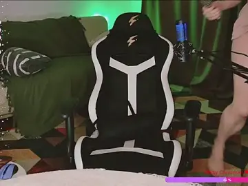 Stripchat Sex Cam of _rose_monarch_