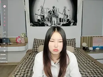 Stripchat Adult Video Chat of Yena-little