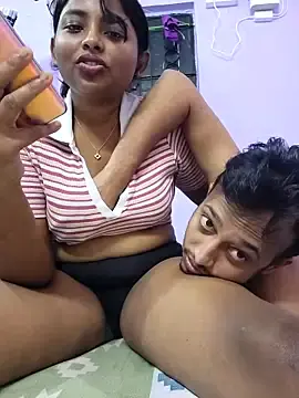Stripchat Nude Webcam of Hot-Sexy-Riya