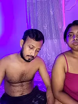 Stripchat Live Sex of Trending_Couple