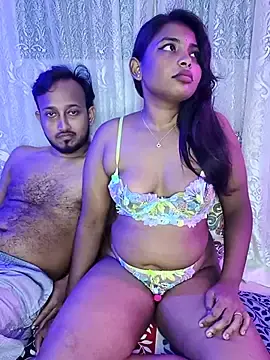 Stripchat Sex Cam of Trending_Couple