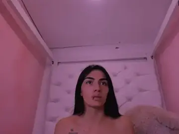 Stripchat Free Porn Cam of eimy_skinny_