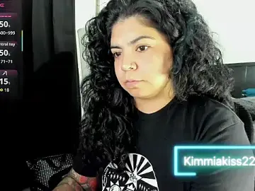 Stripchat Free Porn Cam of kimmiakiss22