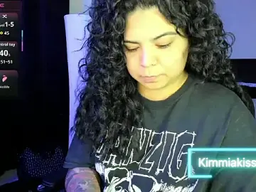 Stripchat Adult Webcam of kimmiakiss22