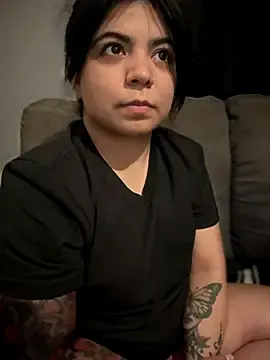 Stripchat Sex Cam of kimmiakiss22