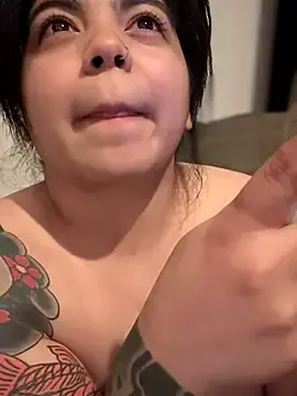 Stripchat Adult Video Chat of kimmiakiss22