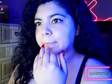 Stripchat Live Sex Cam of kimmiakiss22