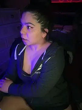 Stripchat Sex Cam of kimmiakiss22