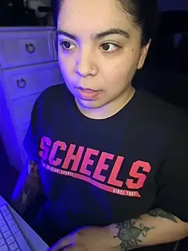 Stripchat Adult Webcam of kimmiakiss22