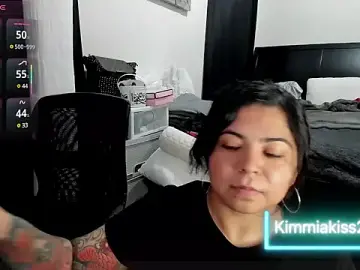 Stripchat Adult Webcams of kimmiakiss22