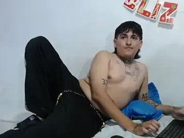 Stripchat Free Porn Cam of onixandghosty1