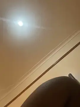 Stripchat Free Live Porn of sweet18creamybigpussy