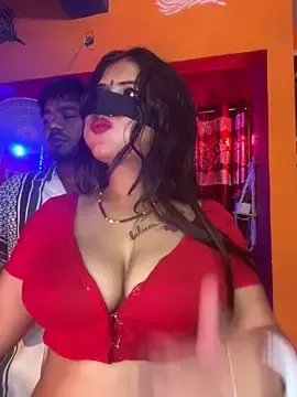 Stripchat Live Sex Cam of V-Hot-Sweti