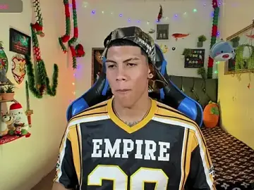 Stripchat Nude Webcam of Damian_latinxxx