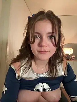 Stripchat Free Live Porn of MaribelRiver