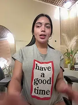 Stripchat Live Sex Cam of TS-SimplyTheBest