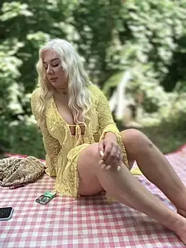 Stripchat Private Sex Chat of LaraHollywood