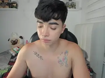 Stripchat Free Live Porn of santy7v7