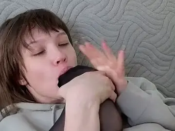 Stripchat Adult Webcam of DemiDee