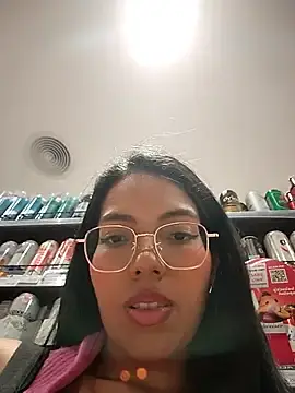 Stripchat Free Live Porn of SheenaBrooke