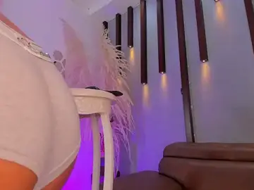 Stripchat Adult Webcams of Sophia_Cameron