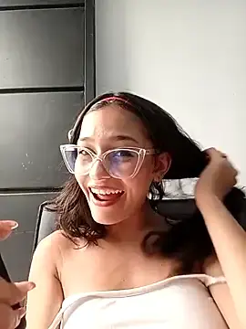 Stripchat Sex Cam of Ary-18