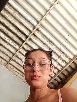 Stripchat Live Sex Cam of Ary-18