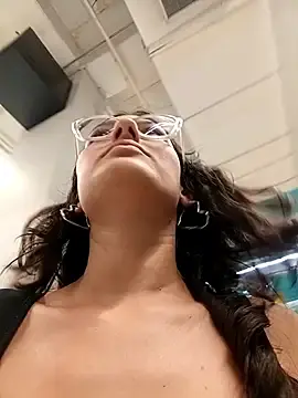 Stripchat Adult Webcam of Ary-18