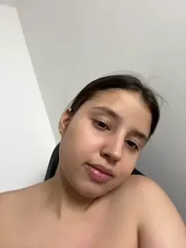 Stripchat Live Sex Cam of Lia_sex69