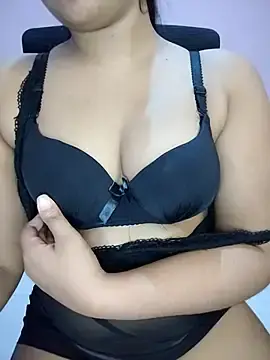 Stripchat Watch Live Sex Cams of Rose_Olivia