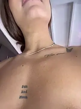 Stripchat Sex Chat of MystiqueXXX