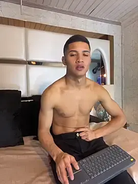 Stripchat Live Sex Cam of ALAN_SANTHOS