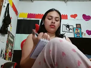 Stripchat Sex Cam of Saray_extrovert_