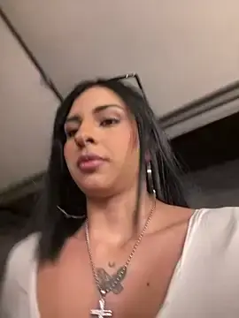Stripchat Free Porn Cam of Hilary_pinkk