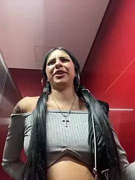 Stripchat Sex Cam of Hilary_pinkk