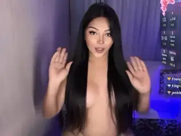 Stripchat Sex Cam of SUPERHOT_SHANTAL