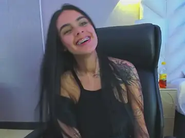 Stripchat Sex Cam of ChloeHarper_