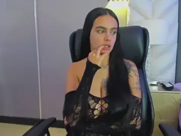 Stripchat Adult Webcams of ChloeHarper_