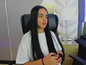 Stripchat Free Live Porn of ChloeHarper_