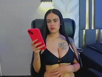 Stripchat Free Porn Cam of ChloeHarper_