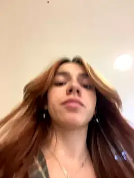 Stripchat Free Porn Cam of million_degrees